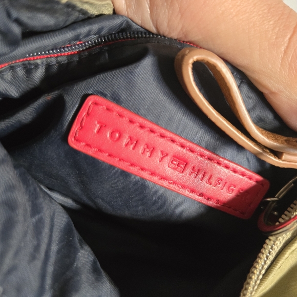 Tommy Hilfiger Green Crossbody Bag/Purse - Picture 8 of 15